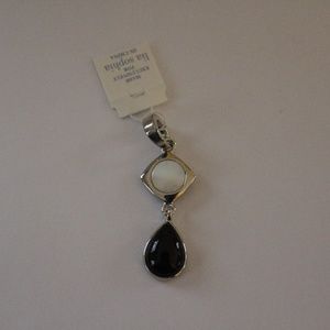 NWT.  Lia Sophia Necklace Pendant